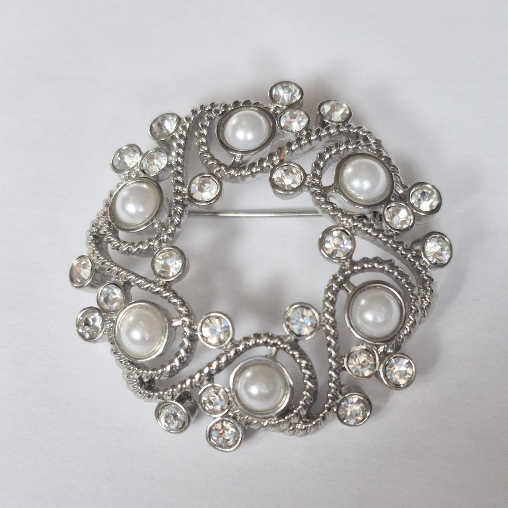 Signed Napier Faux Pearl Wreath Brooch